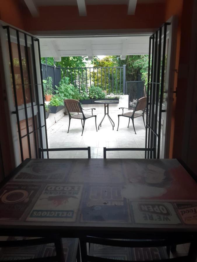 Casa Franca - Bed And Breakfast En San Isidro - Habitaciones - Piscina Luaran gambar
